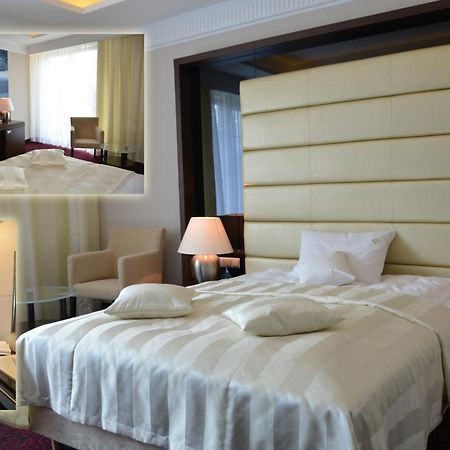 Hotel Falko Rumia Exterior photo